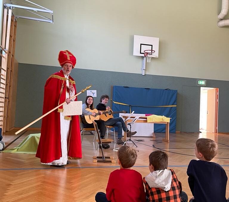 Nikolausbesuch in der Schule